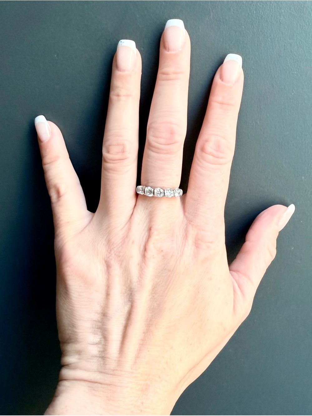 NWOT 1.50 ctw Lab Created White Sapphire 5-stone Anniversary Ring in SS sz 7 - Picture 6 of 6